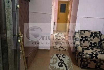 Apartament cu 3 camere decomandat, mobilat în Dacia
