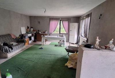 Casă cu 4 camere cu Teren 140 Mp în Mihai Bravu