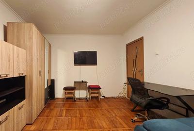 Proprietar, inchiriez apartament o camera, decomandat, mobilat, zona Buzia?ului.Pret: 250 euro. - 2