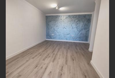 Penthouse cu 5 camere decomandat, mobilat în Nufărul - 4