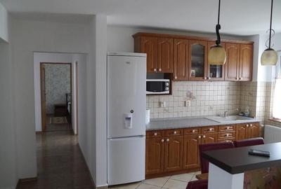 Apartament cu 3 camere decomandat în Exterior Vest - 3