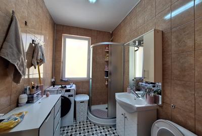 Apartament cu 2 camere decomandat, mobilat în Florești - 8