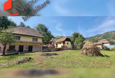 Casă cu 4 camere cu Teren 1200 Mp în Sartăș - 1