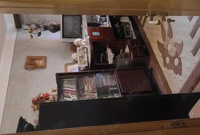 Vand Apartament 3 camere Micro 6