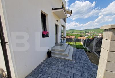 Casă cu 4 camere cu Teren 650 Mp în Livezeni - 2