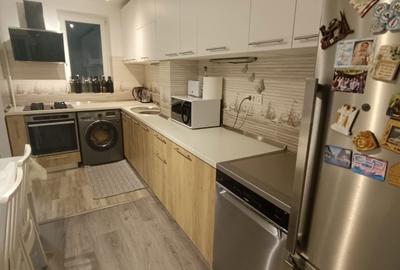 Apartament cu 3 camere decomandat în Colentina - 3