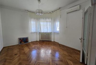 Apartament cu 5 camere decomandat, mobilat în Central - 12