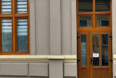 Inchiriez spatiu comercial ultracentral cu intrare din strada