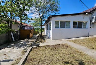 Casă cu 3 camere în Topalu - 2