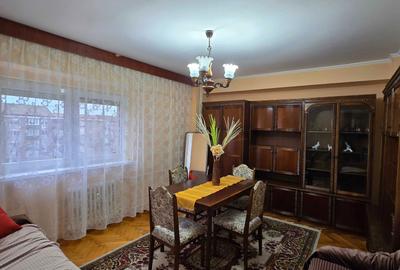 Apartament cu 3 camere decomandat în Decebal - 3