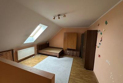 Apartament cu 2 camere decomandat, mobilat în Vasile Aaron - 5