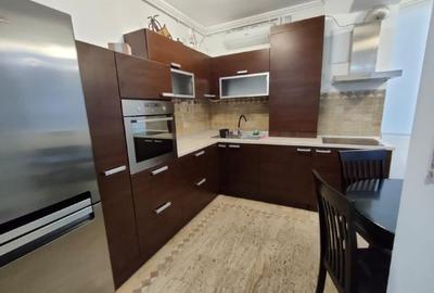 De închiriat Apartament 3 camere strada Marin Preda + locuri parcare - 8