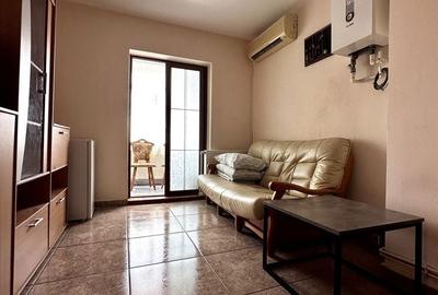 Apartament cu 3 camere decomandat în Central - 1