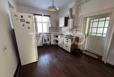 Casa cu potential de investitie 280 mp utili teren liber 2064 Cincu - 5