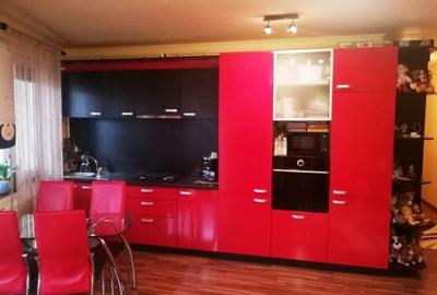 Apartament cu 2 camere semidecomandat, mobilat în Giroc