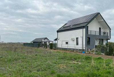 Ciolpani - (spre Izvorani), str. Mihail Manolescu - teren 1500 mp d= 16 m. - 6