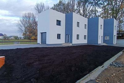 Casă cu 3 camere în Rădăuți - 1