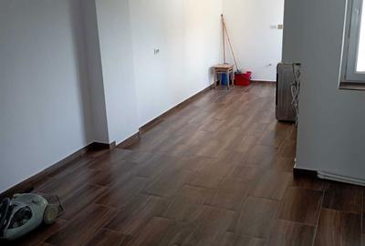 Casă cu 4 camere în Central - 3