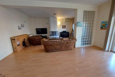 Casă cu Teren 560 Mp în Pipera