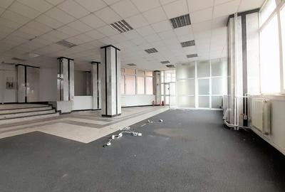 Cladire mixta / Loc. Fieni / zona centrala / D+P+1, / 828 mp / comision 0% - 2