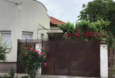 Casă cu 3 camere cu Teren 440 Mp în Central - 6