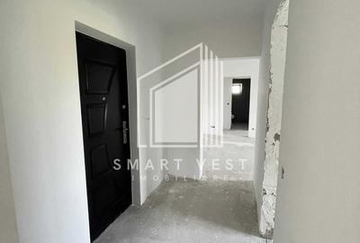 Apartament cu 4 camere semidecomandat în Micro 16