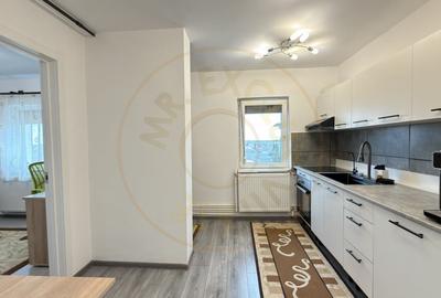 Apartament cu 3 camere semidecomandat, mobilat în Carei - 3