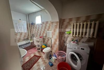 Casă cu 6 camere cu Teren 719 Mp în 14 Mai - 14