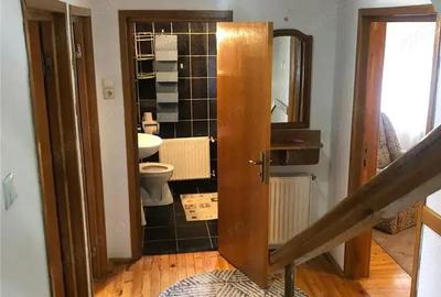 Casă cu 5 camere cu Garaj în Central - 14