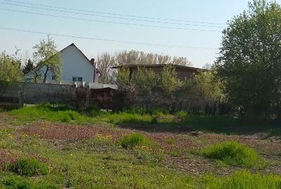 Teren Construcții intravilan de 450 mp, în Breasta - 1