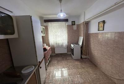 ETAJ 1, Apartament 2 camere Calarasilor. - 3