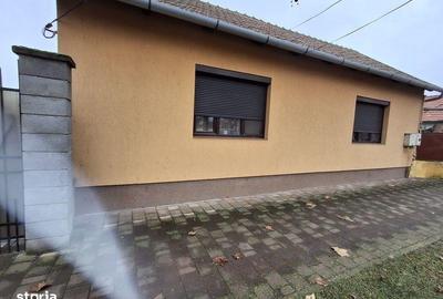 Casă cu 4 camere cu Teren 156 Mp în Central - 6