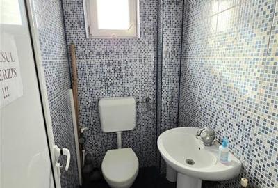 Spațiu comercial, de 100.30000305176 mp, în Capitol - 9