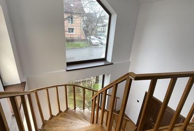 Casă individuală cu 6 camere cu Canalizare în Circumvalațiunii - 24