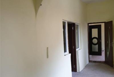 Casă cu 4 camere în Gura Ocniței - 8