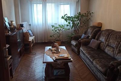 Apartament cu 4 camere decomandat în Central - 13