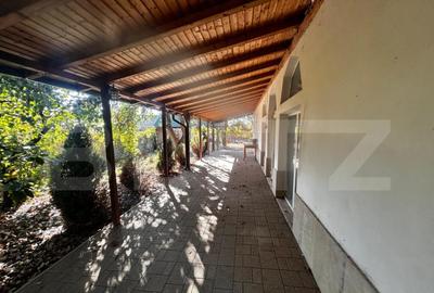 Casă cu 5 camere cu Teren 1320 Mp în Debarcader - 2