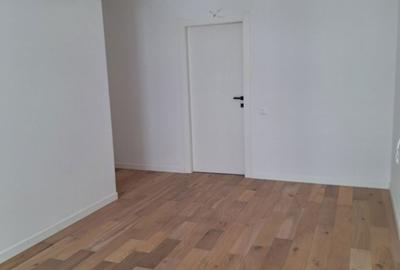 Apartament cu 3 camere în 13 Septembrie - 15