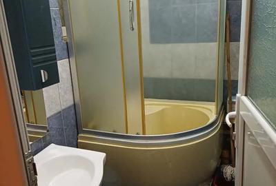 De inchiriat apartament situat in Valcea etaj 1 nord strada Doctor Hacman - 4