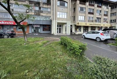 Spațiu comercial, de 92 mp, în Central