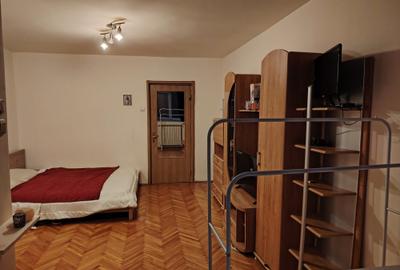 Garsoniera Drumul Taberei metrou Favorit - 2