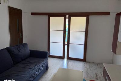 Casă cu 4 camere în Apărătorii Patriei - 23