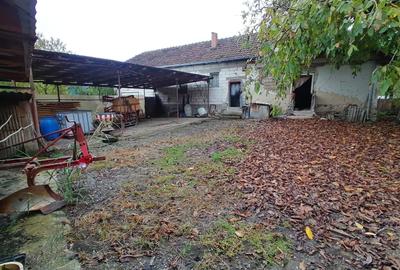 Casă cu 4 camere în Chisindia - 2
