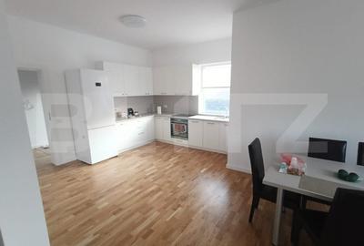 Casa 131 mp utili  3 camere 2 bai living bucatarie  teren 468 mp zona Cetate