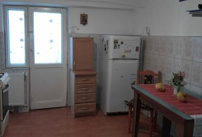 Apartament cu 2 camere decomandat în Central - 1