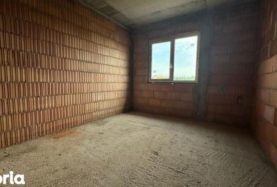 Casă cu 4 camere cu Teren 350 Mp în Tipografilor - 18