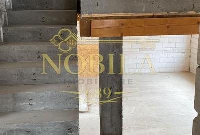 Casă cu 5 camere cu Teren 760 Mp în Târgu Trotuș - 2