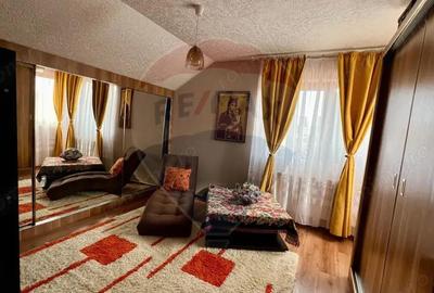 Casă cu Canalizare în Central - 8