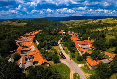 LOC de CASA cu TEREN INTRAVILAN în Banatul de munte. - 1