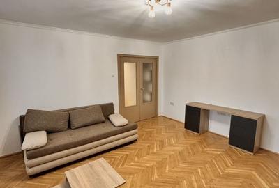 Apartament cu 3 camere în Central - 6